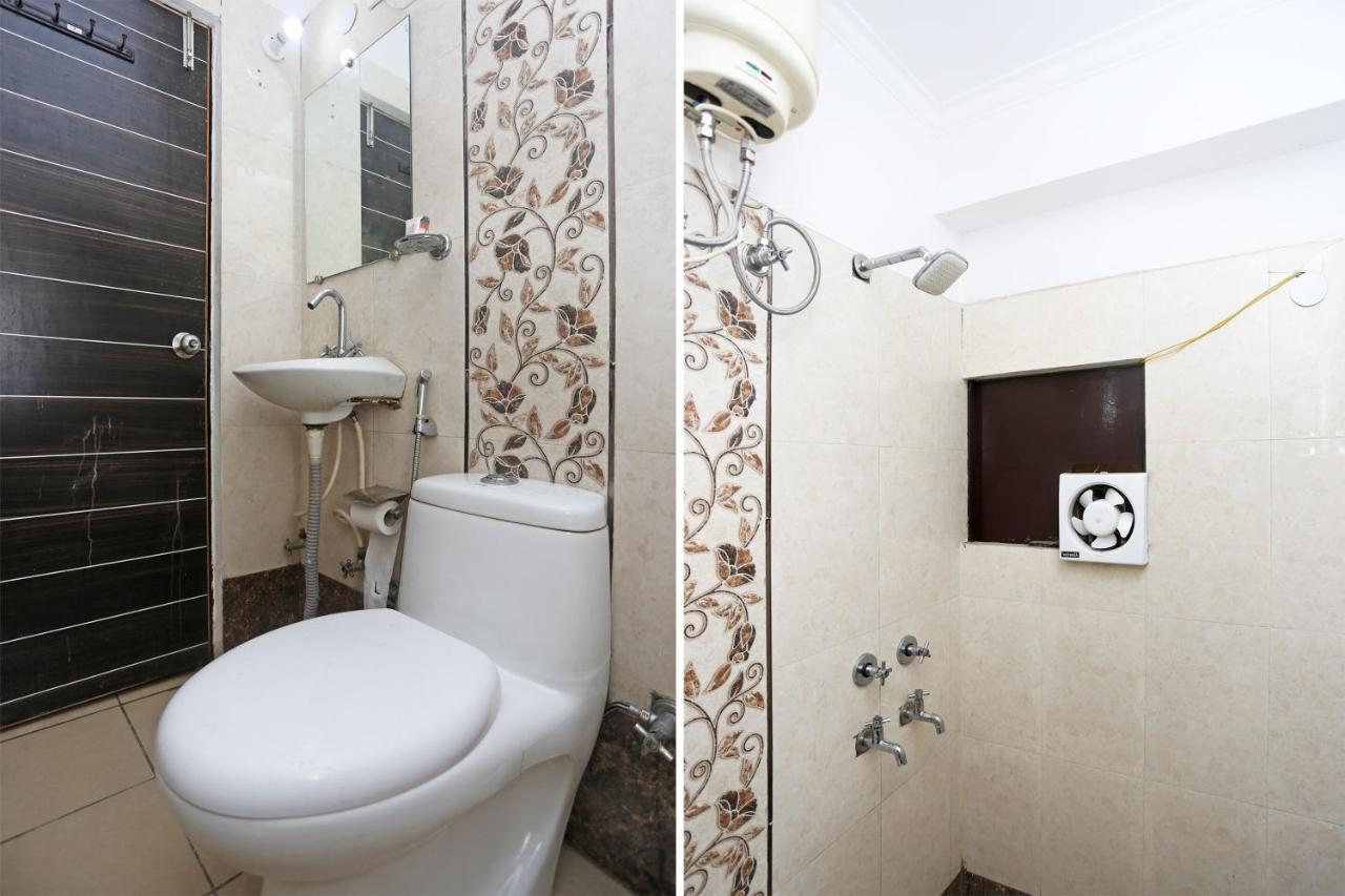 Oyo 8253 Golden Heights Hotel Ню Делхи Екстериор снимка